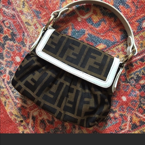 ****SOLD****AUTH Fendi - Picture 1 of 8